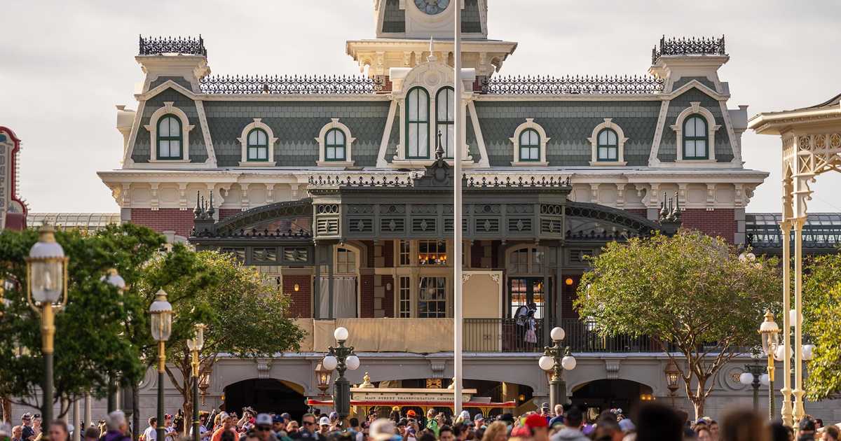 Walt Disney World Railroad Main Street U.S.A. Station Refurbishment ...