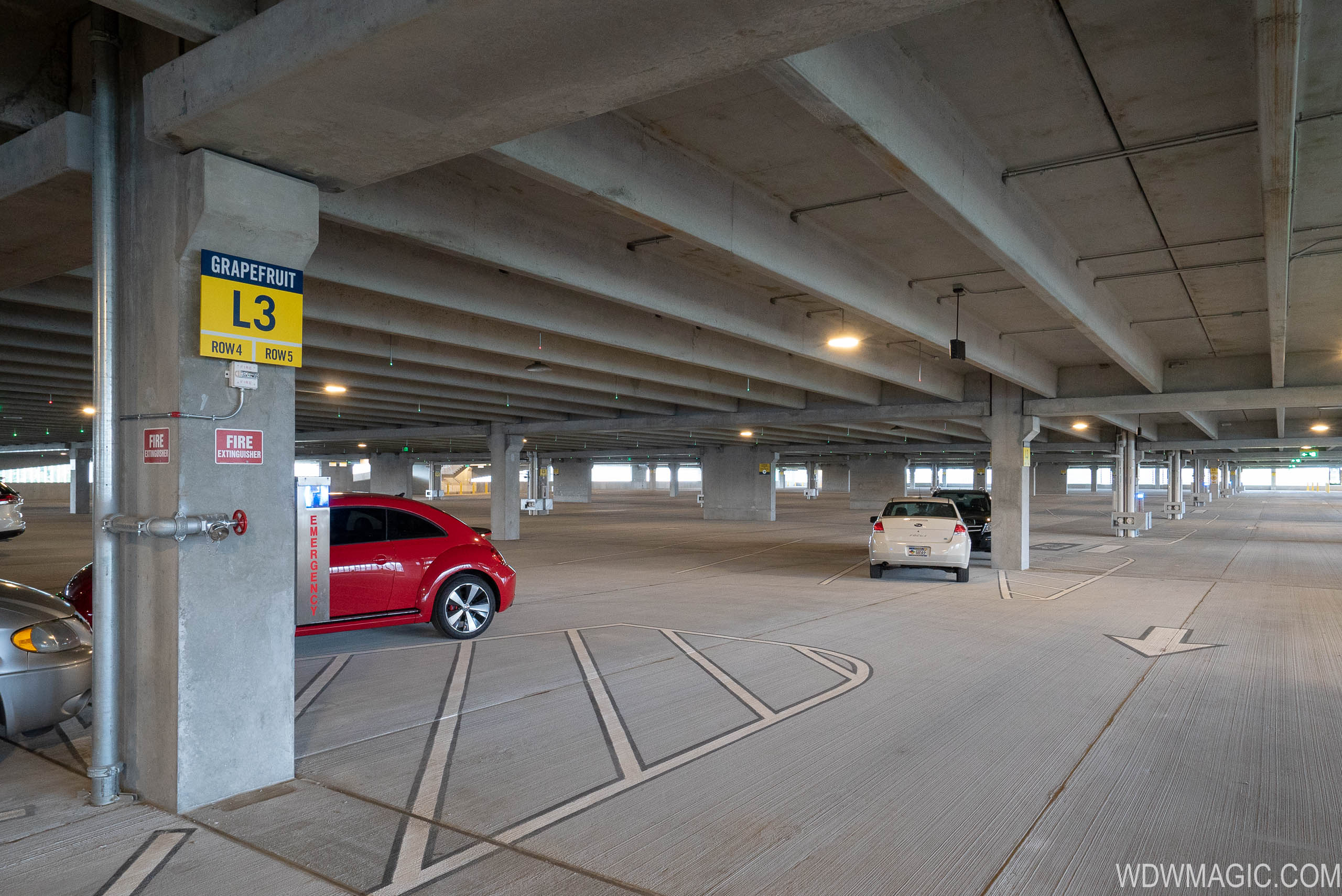 VIDEO Drive through of the new Grapefruit Parking Garage at Disney