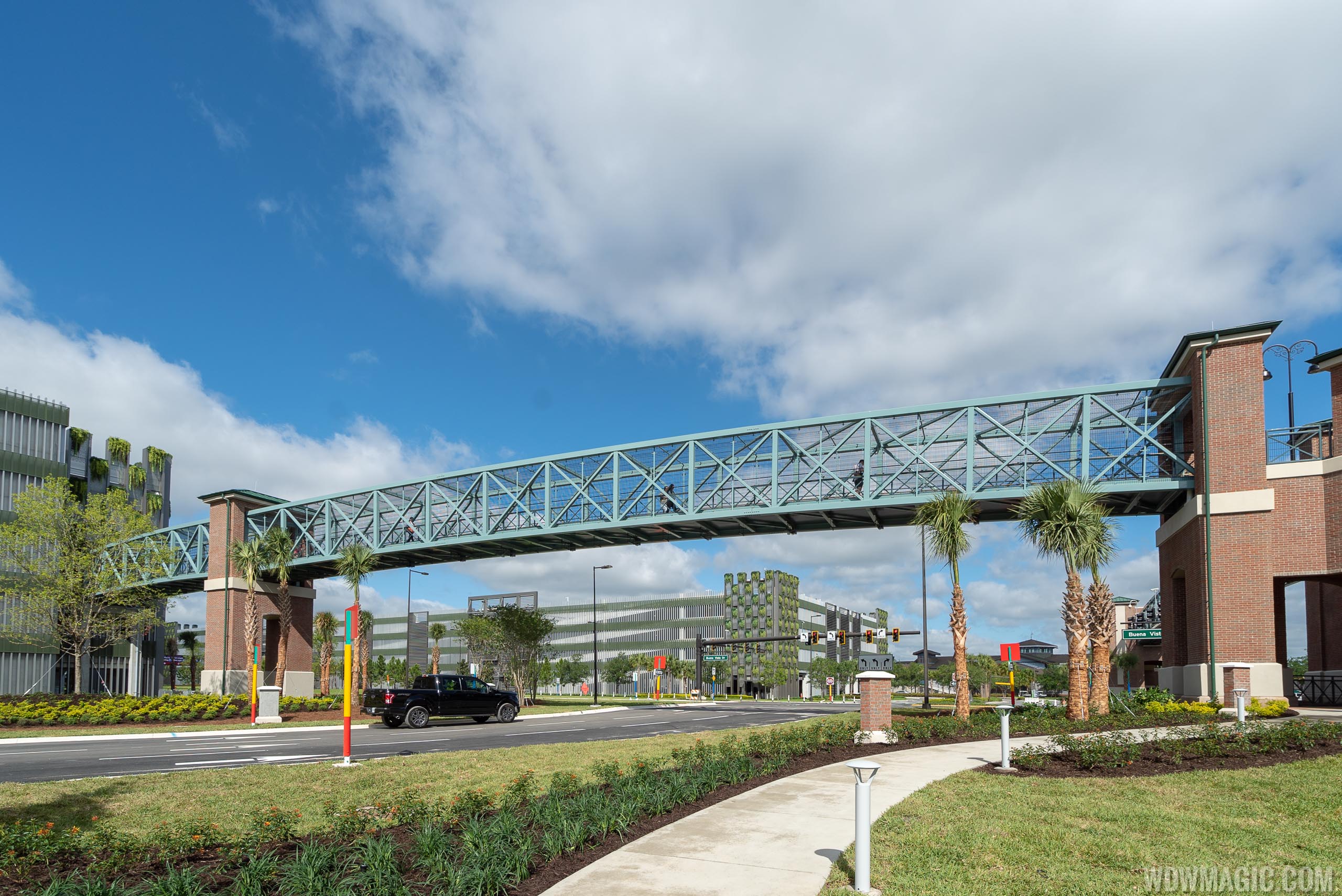 Disney Springs Grapefruit Garage opening day - Photo 14 of 14