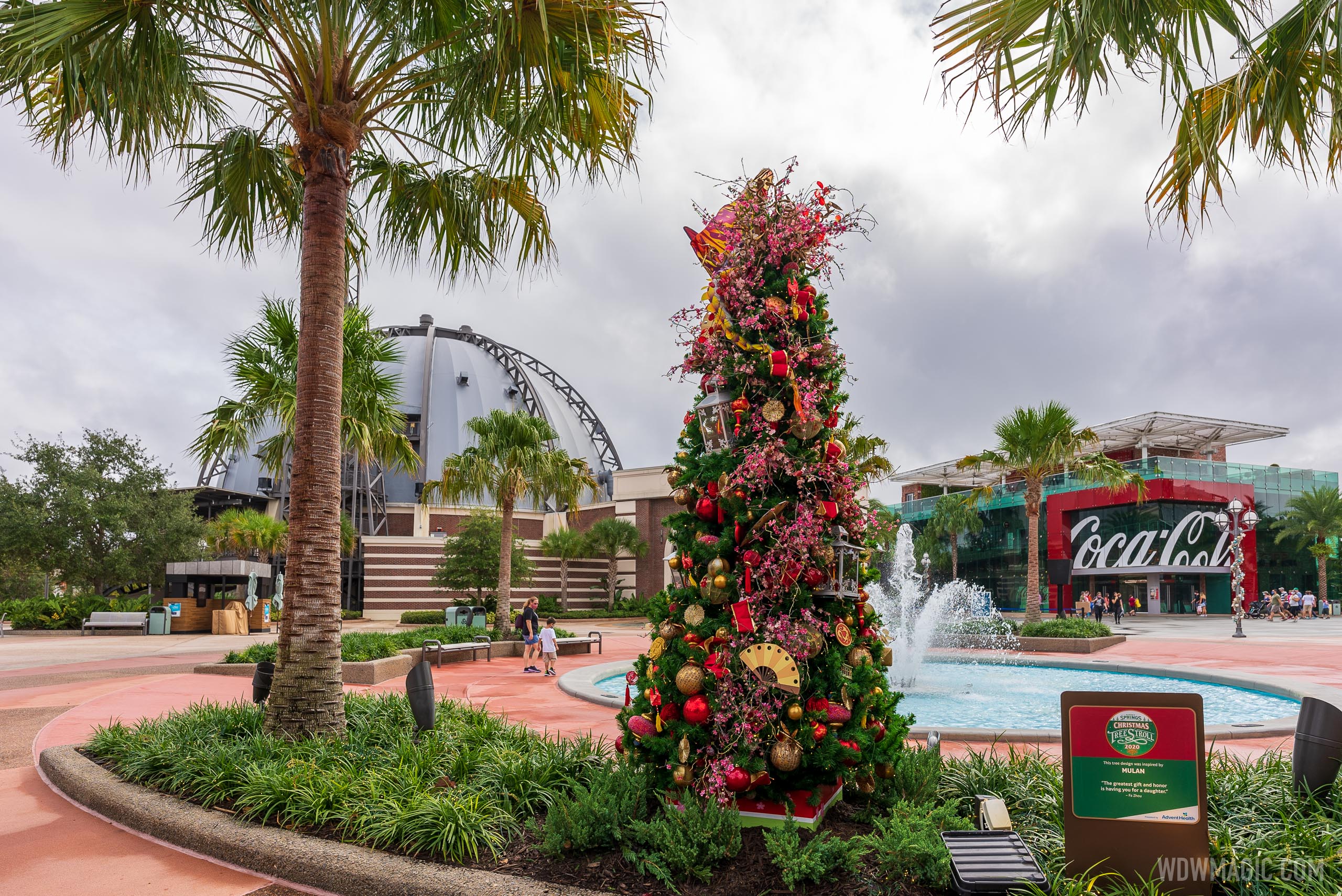 Disney Springs Christmas holiday decor 2020 Photo 38 of 50