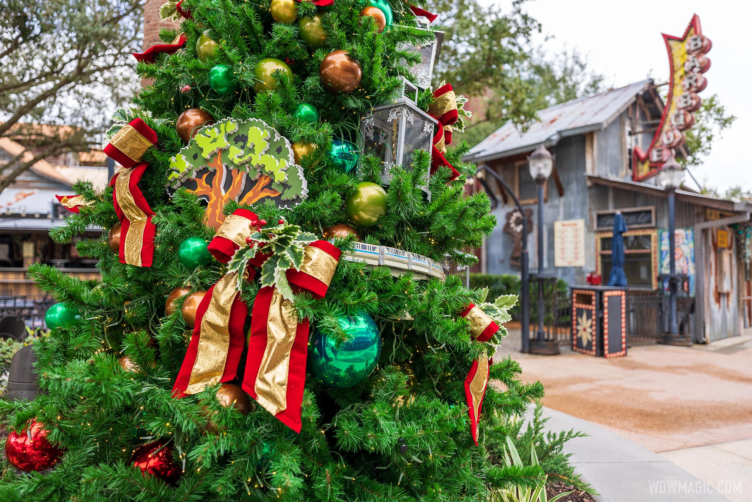 Disney Springs Christmas holiday decor 2020 Photo 44 of 50