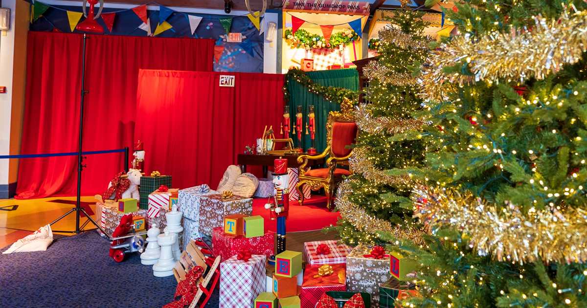 Santa Claus meet and greet area in Once Upon a Toy at Disney Springs ...