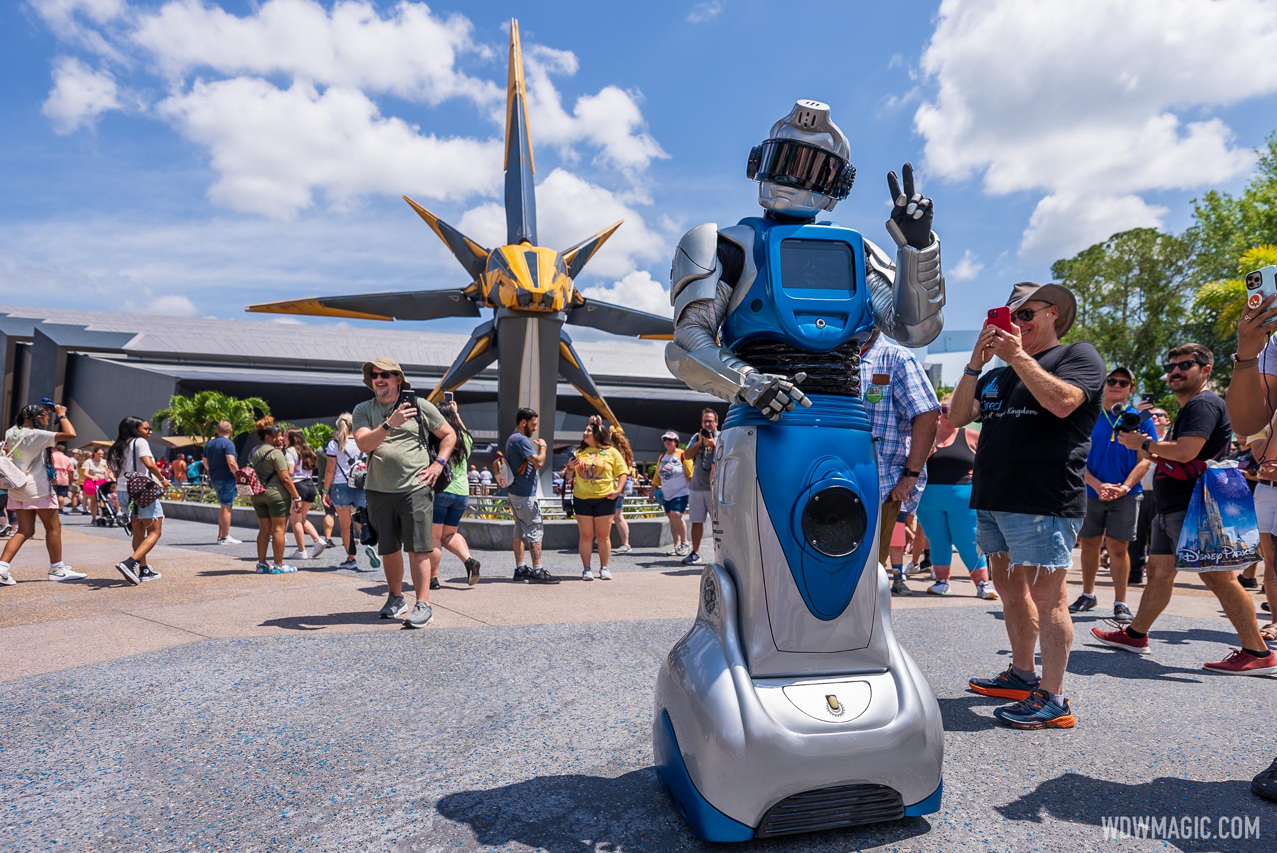 iCan Showbot at EPCOT World Discovery - Photo 3 of 9