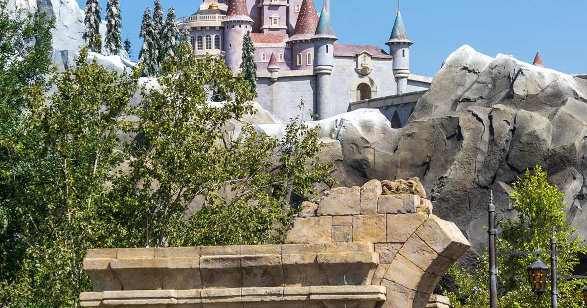 Completed Be Our Guest Restaurant Castle Refurbishment September 21 Photo 3 Of 6 Completed Be Our Guest Restaurant Castle Refurbishment September 21 Photo 3 Of 6