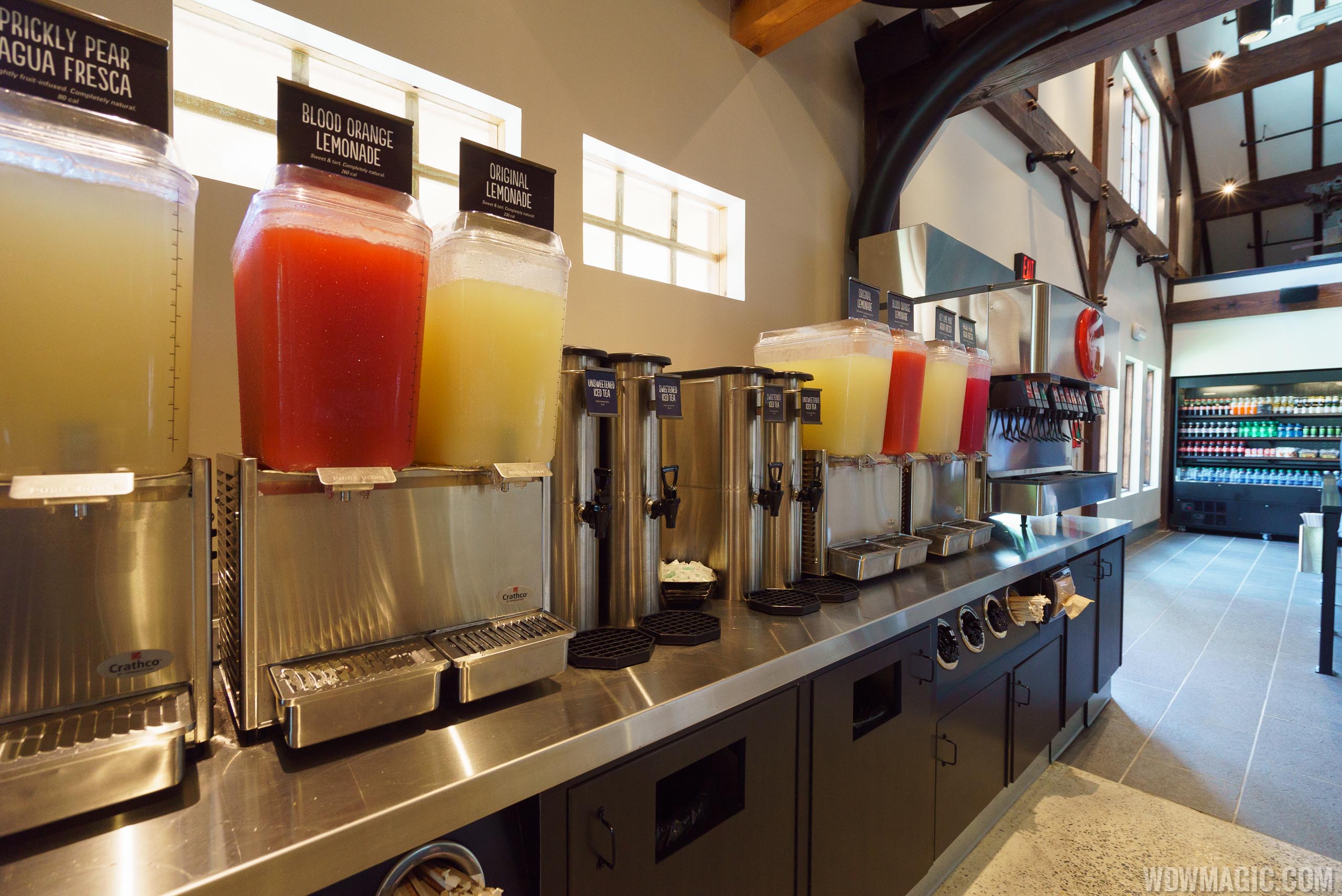 REVIEW Blaze Pizza brings quick service custom pizzas to Disney Springs