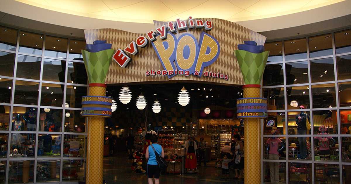 Everything Pop Shopping and Dining Food Court