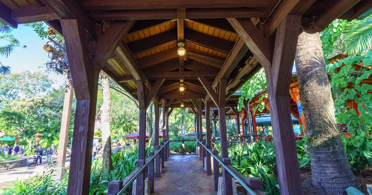 New seating at Flame Tree Barbecue - Photo 3 of 7