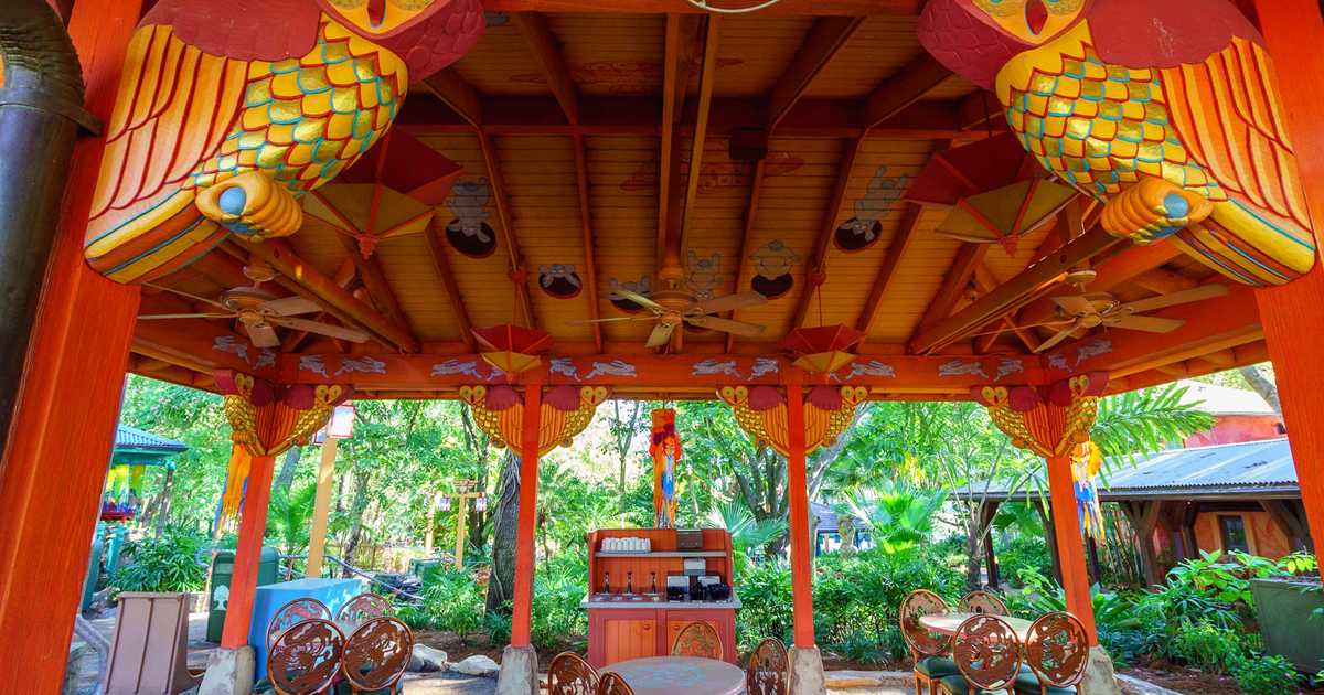 New seating at Flame Tree Barbecue - Photo 4 of 7