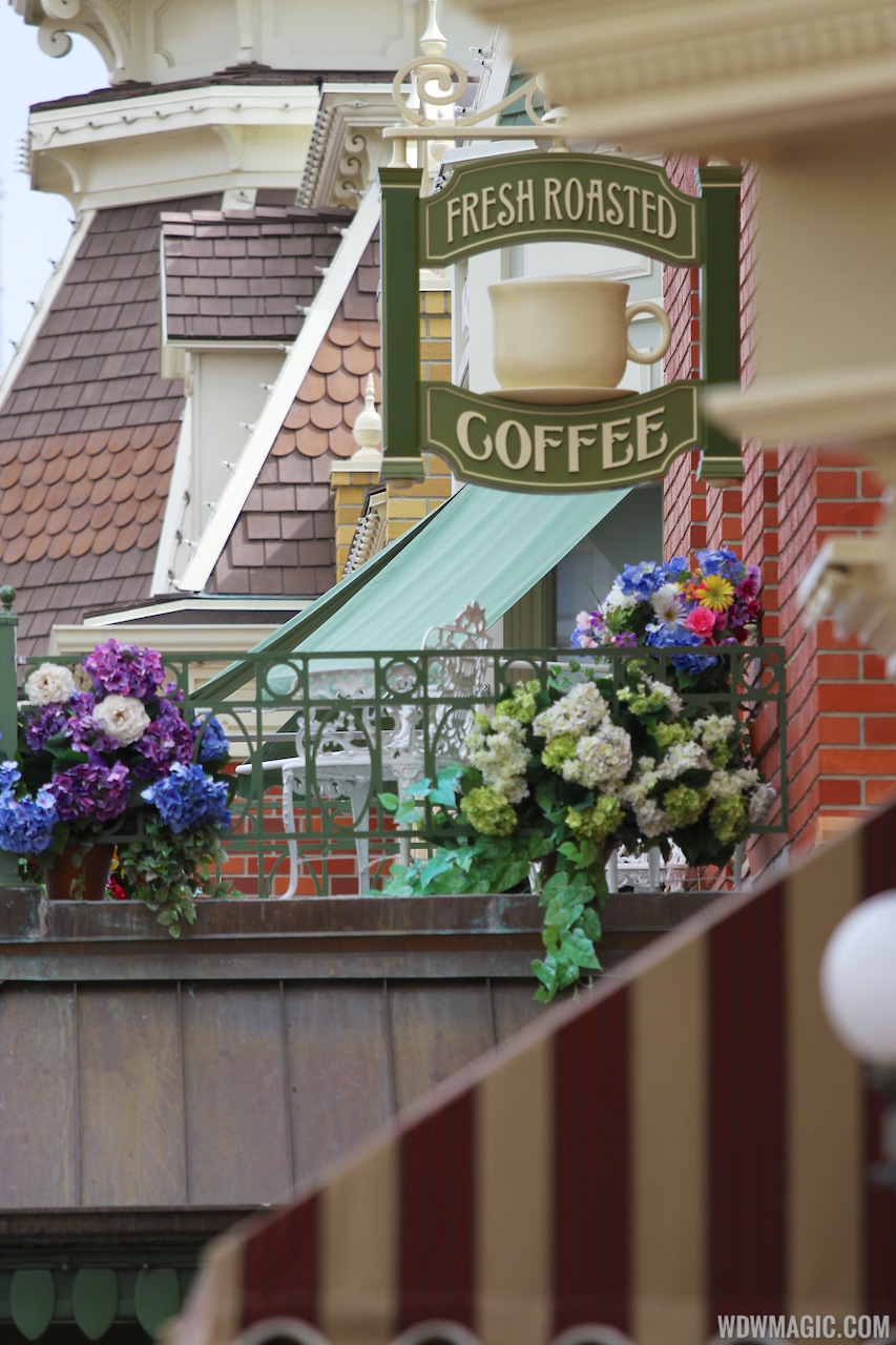 Inside the Starbucks Main Street Bakery Photo 2 of 27