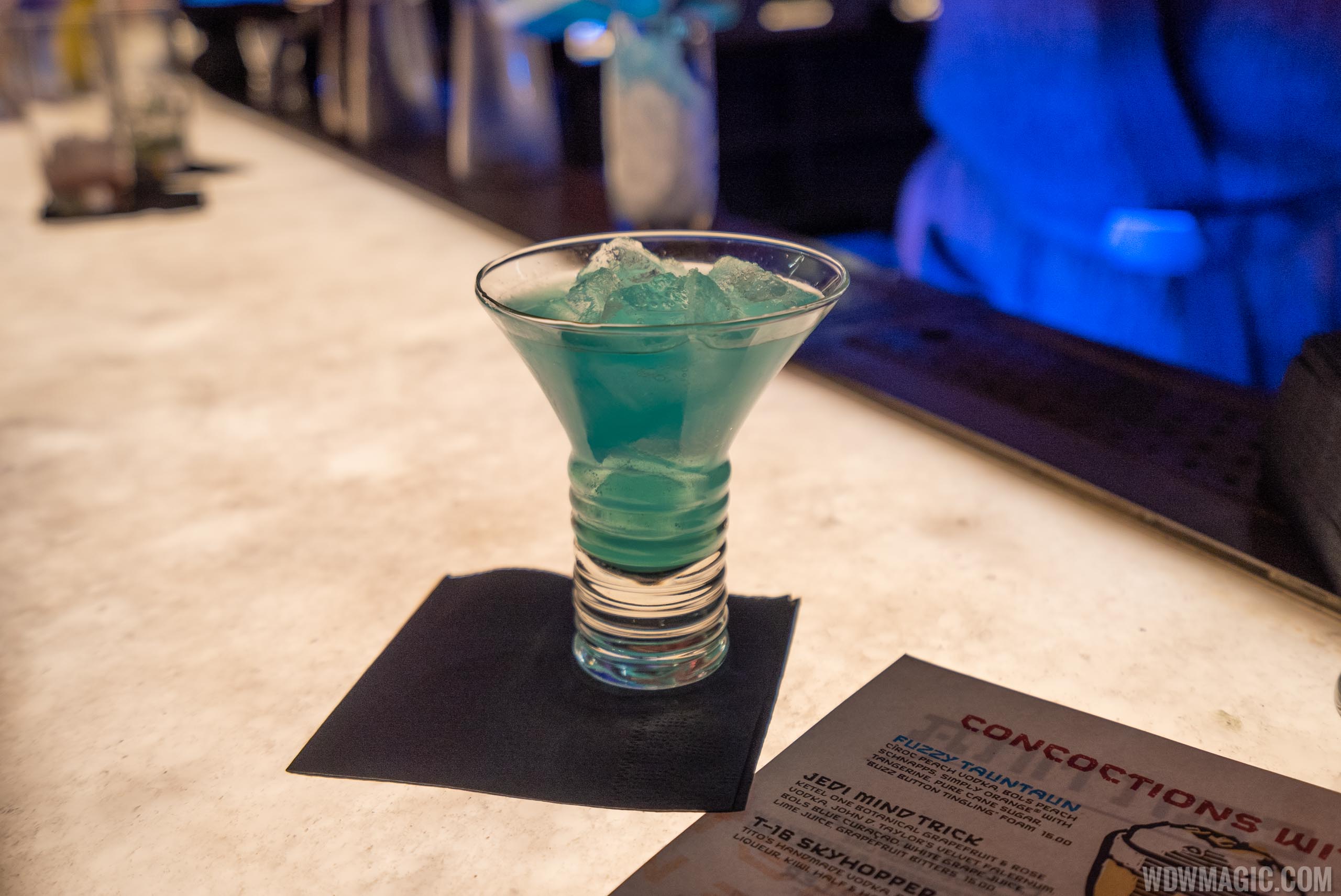 REVIEW - Oga's Cantina in Star Wars Galaxy's Edge at Disney's Hollywood