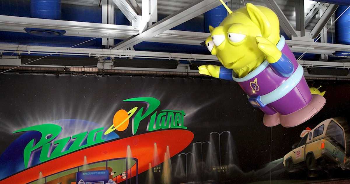 pizza planet eurodisney