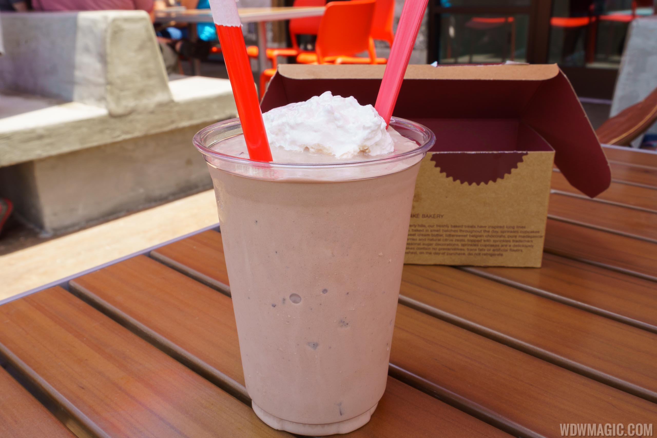 PHOTOS Sprinkles Cupcakes at Disney Springs