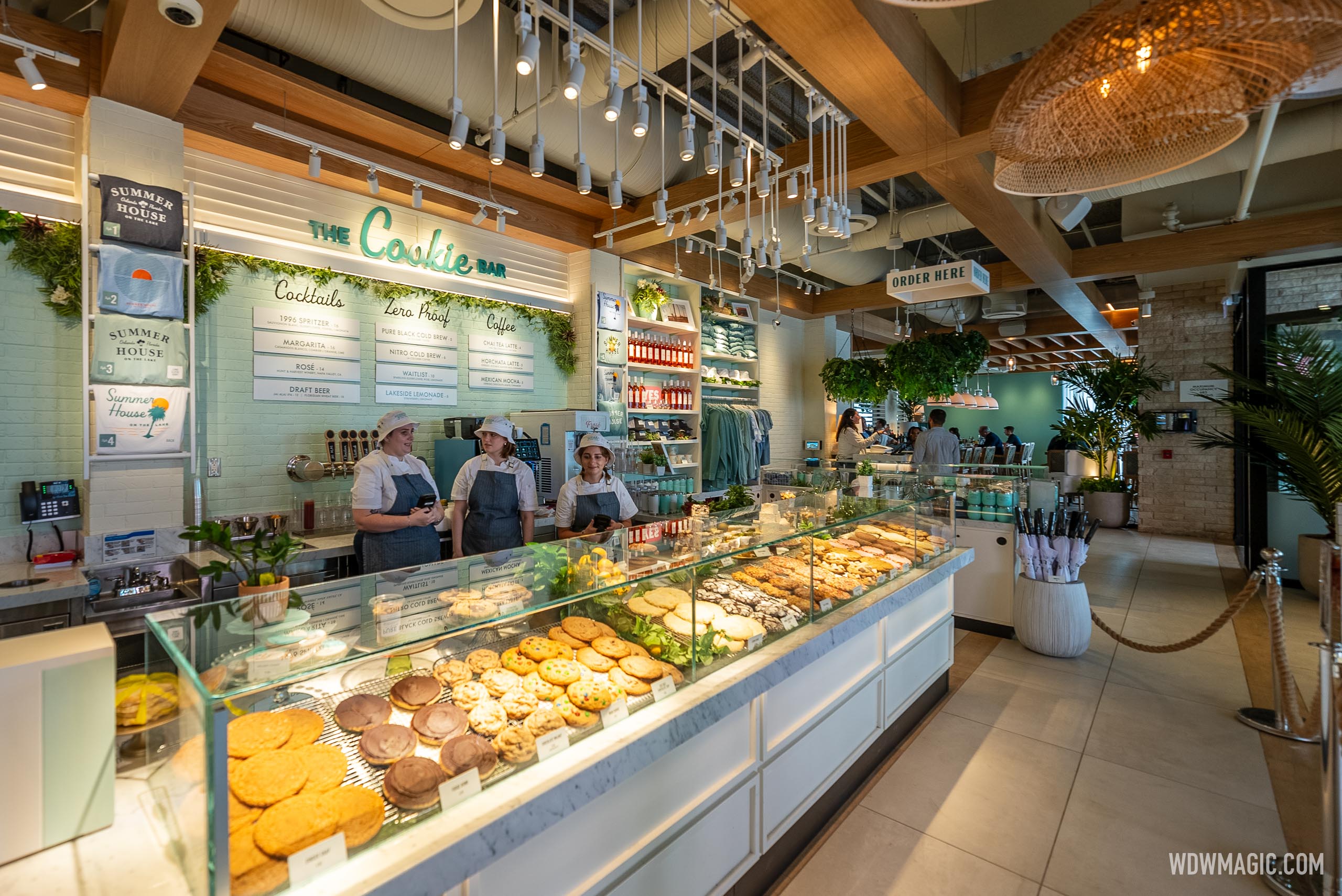 The Cookie Bar at Summer House on the Lake Photo 2 of 11