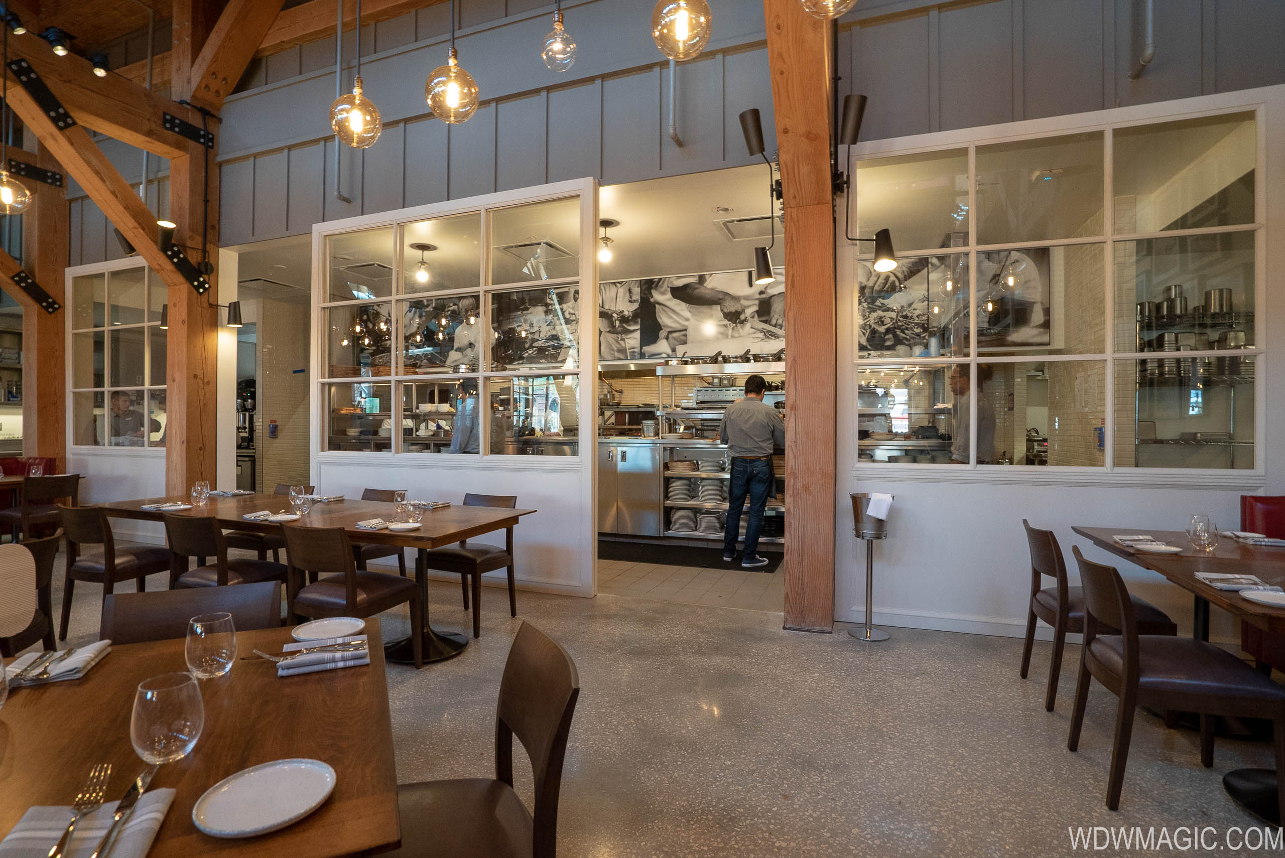 PHOTOS - First look inside the new Wolfgang Puck Bar and Grill at ...