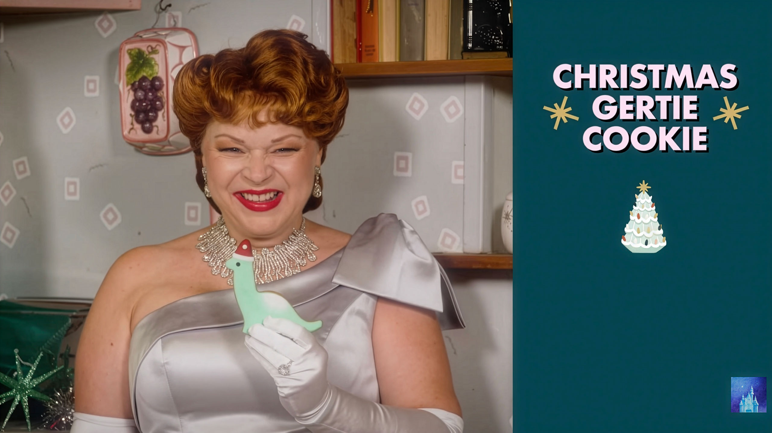 Disney Jollywood Nights 2025 Food Preview: Arepas, Churros, Miss Piggy Strawberry Glam and More