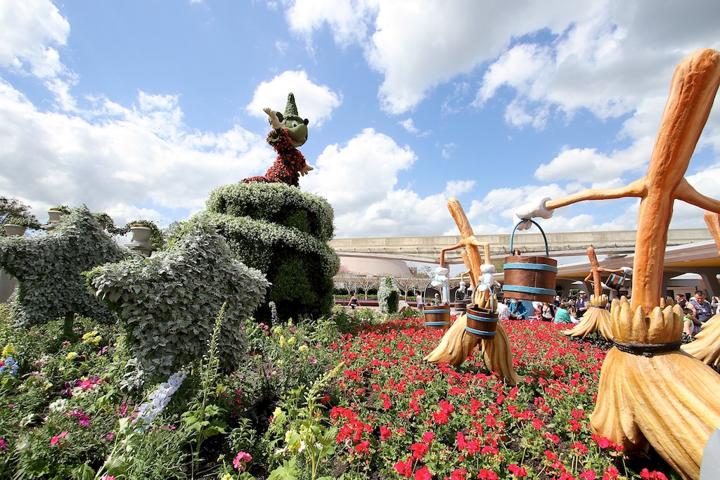PHOTOS - A tour of the 2012 Flower and Garden Festival topiary