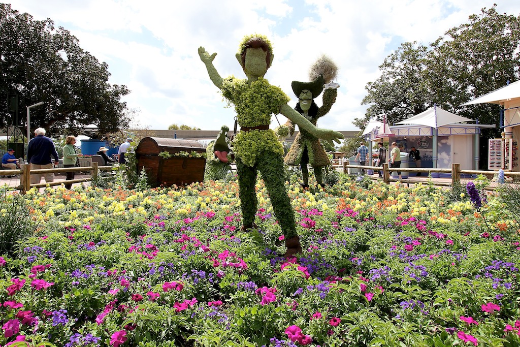 PHOTOS - A tour of the 2012 Flower and Garden Festival topiary
