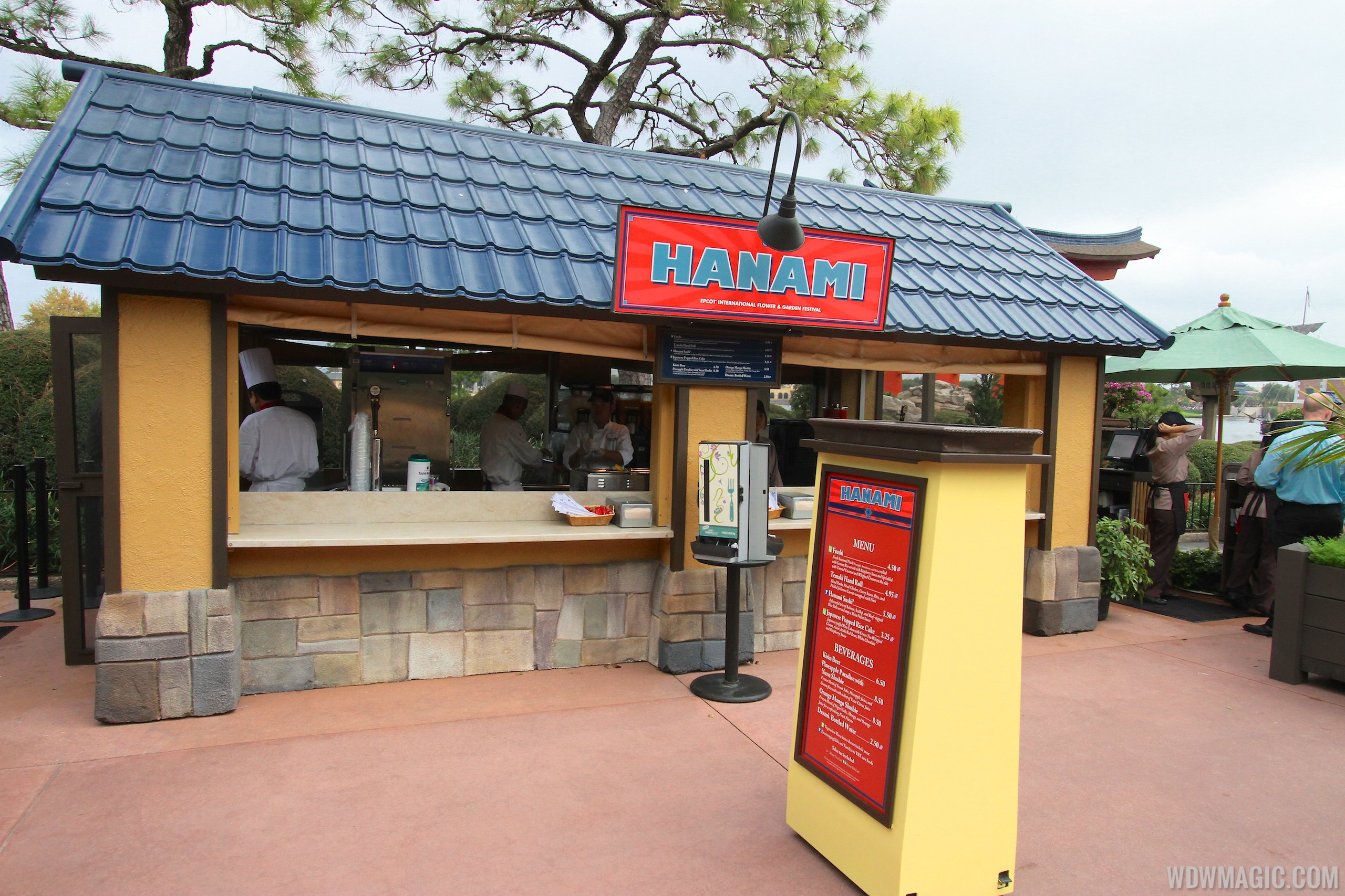 2014 Epcot Flower and Garden Festival Outdoor Kitchen kiosks and menus