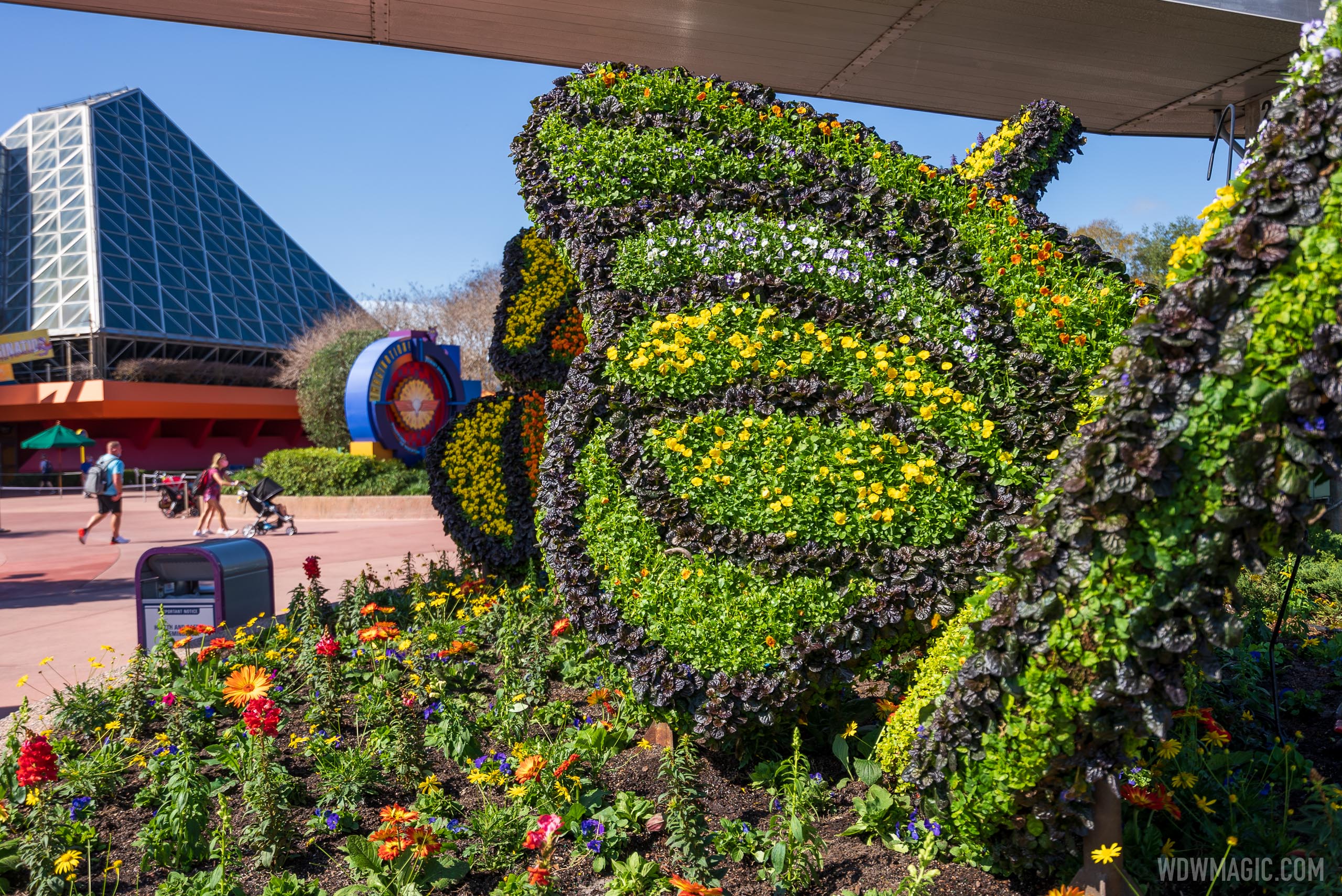 First topiary in place as preparations continue for the 2021 EPCOT Flower and Garden Festival