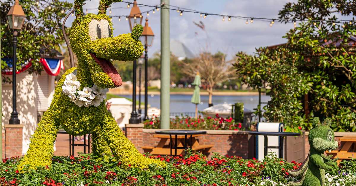 2022 EPCOT International Flower and Garden Festival topiaries and ...