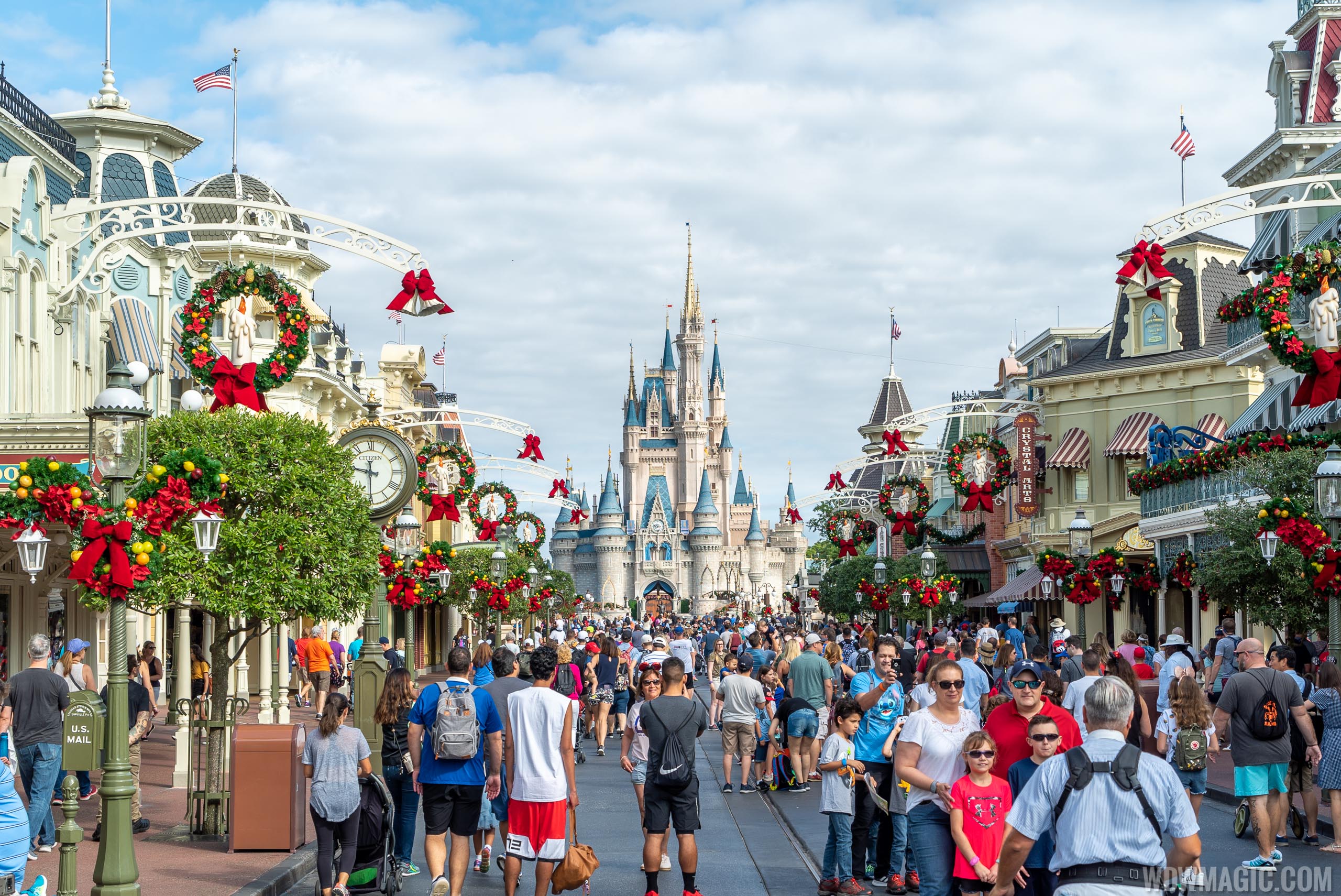 Christmas Holidays Decorations At The Magic Kingdom 2019 Photo 7