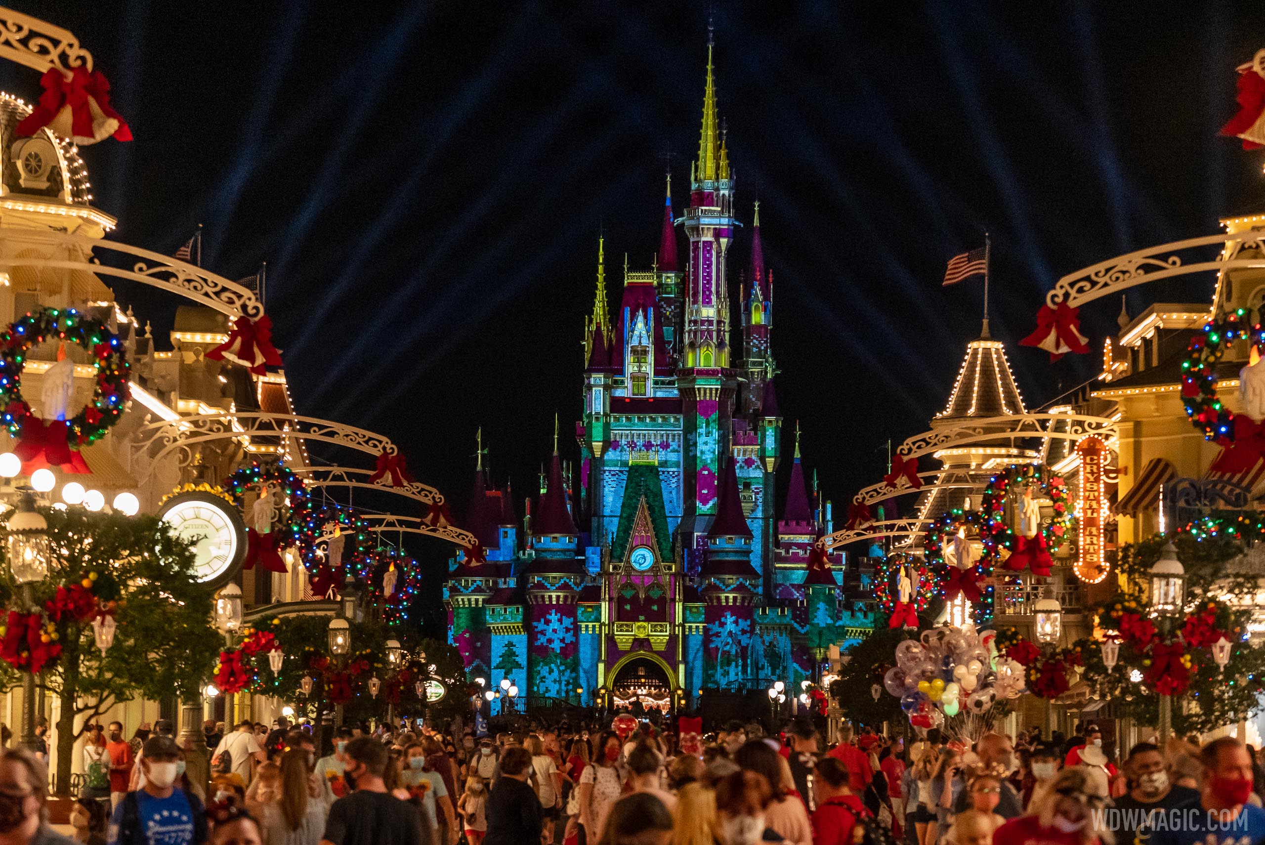 Cinderella Castle Christmas holiday projections 2020