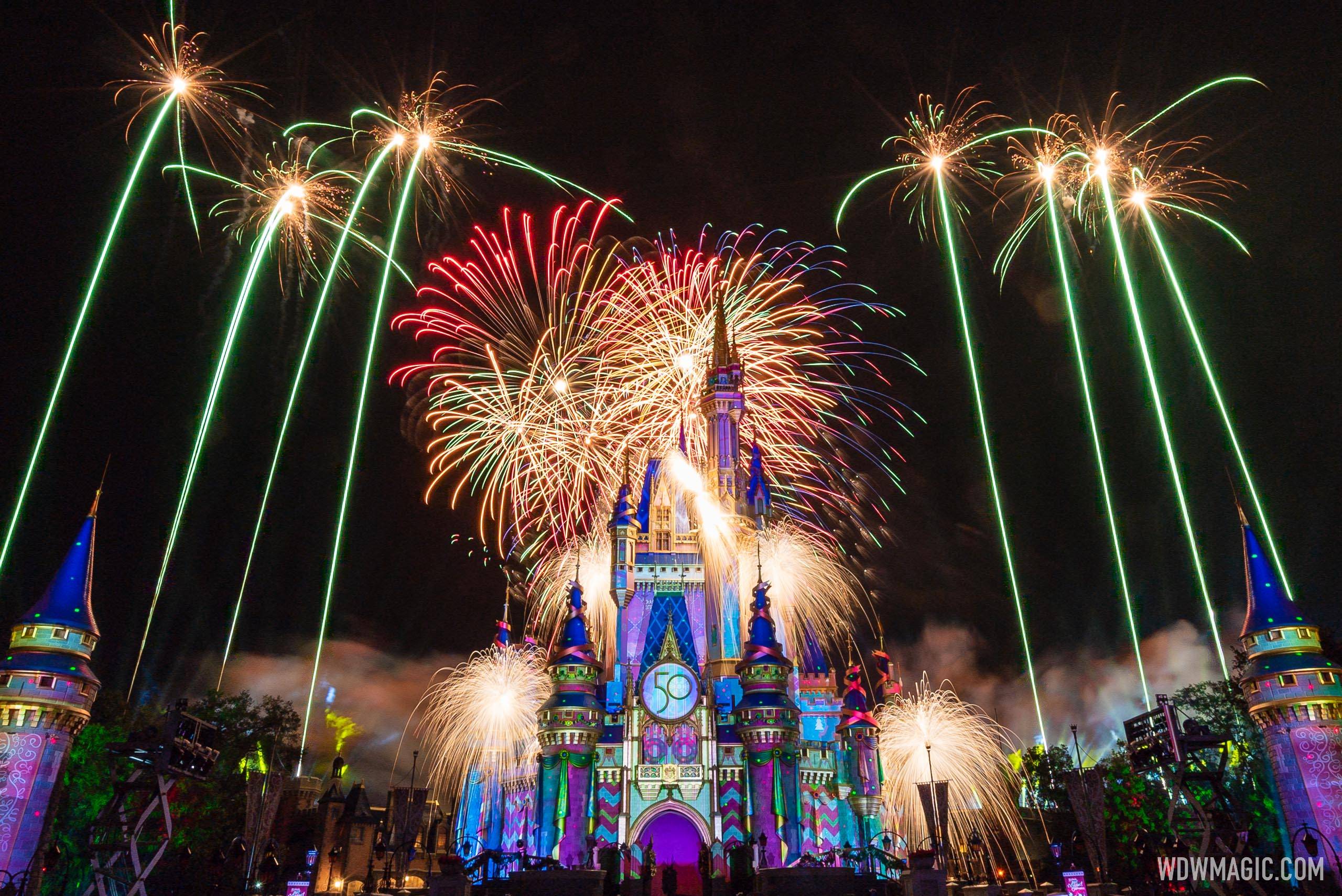 Walt Disney World Releases 2025 New Year's Eve Fireworks Schedule for Magic Kingdom and EPCOT