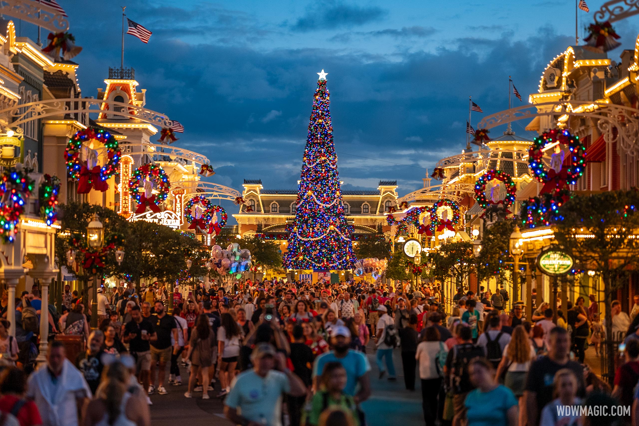 Magic Kingdom Holiday Entertainment Schedule for Day Guests Starting December 21 2024