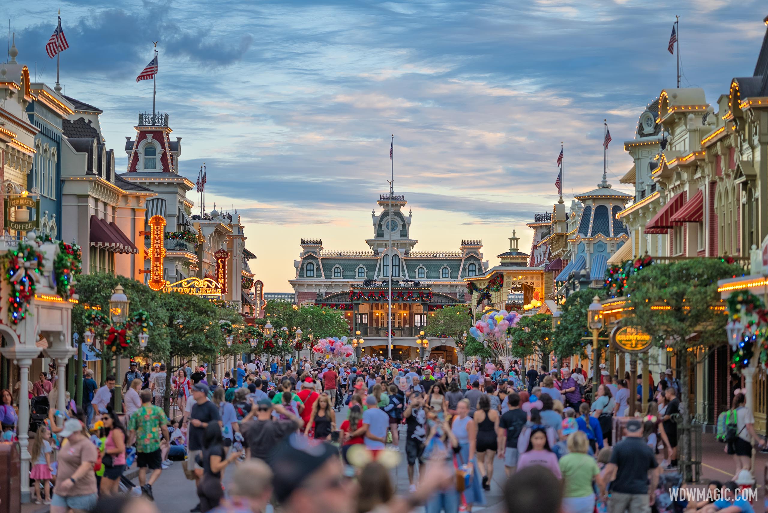 First Holiday Decorations Installed at Magic Kingdom for the 2025 Christmas Season