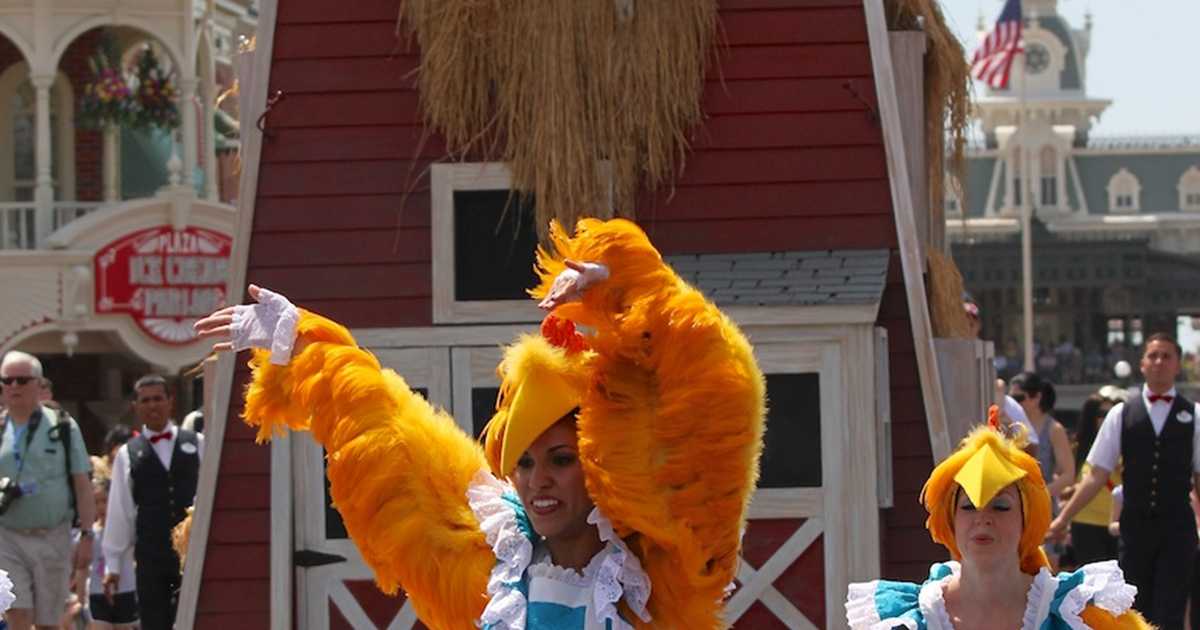 Limited Time Magic Spring Fling Easter Parade Photo 21 Of 22