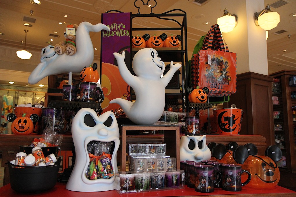 2011 halloween merchandise
