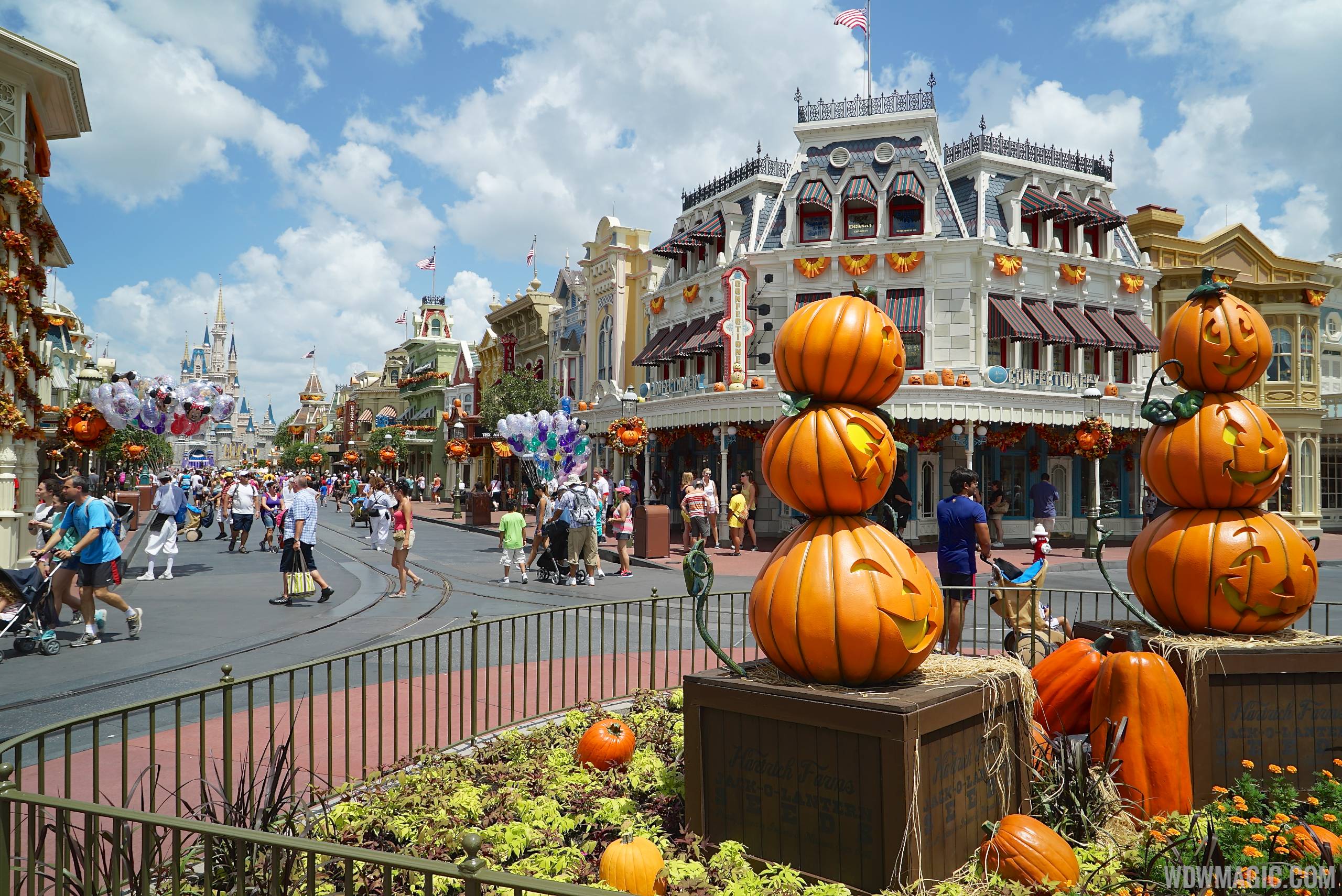 Magic Kingdom's fall Halloween decorations 2014 Photo 21 of 37