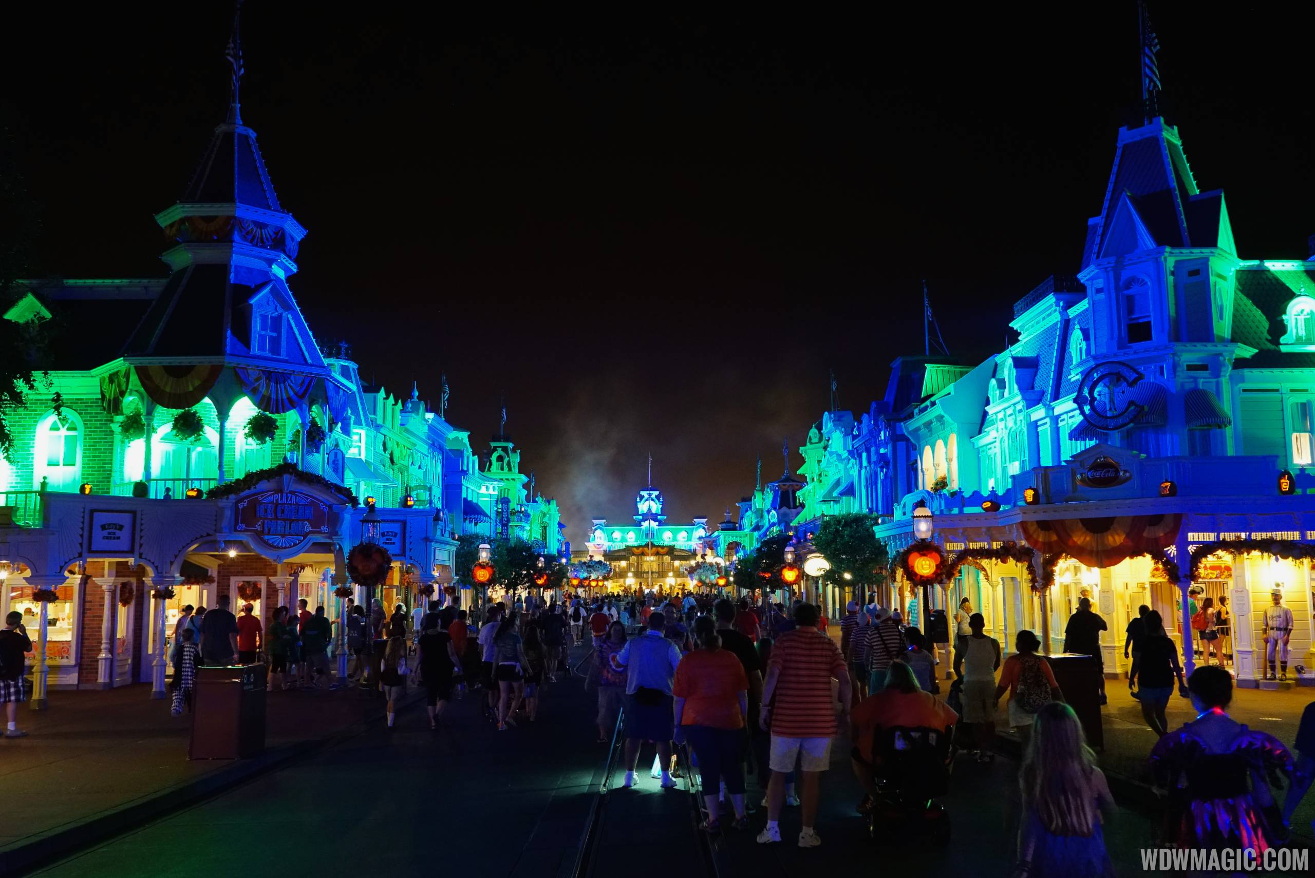 Mickey's Not-So-Scary Halloween Party 2014 - Photo 63 of 84