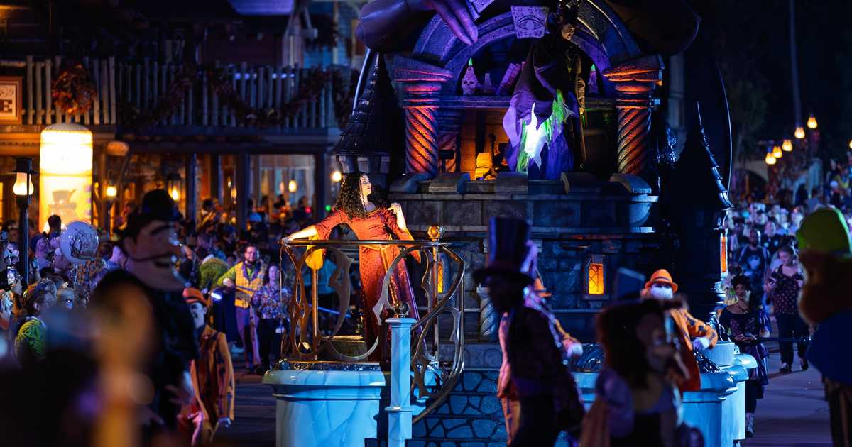 Mother Gothel at Magic Kingdom Halloween Party