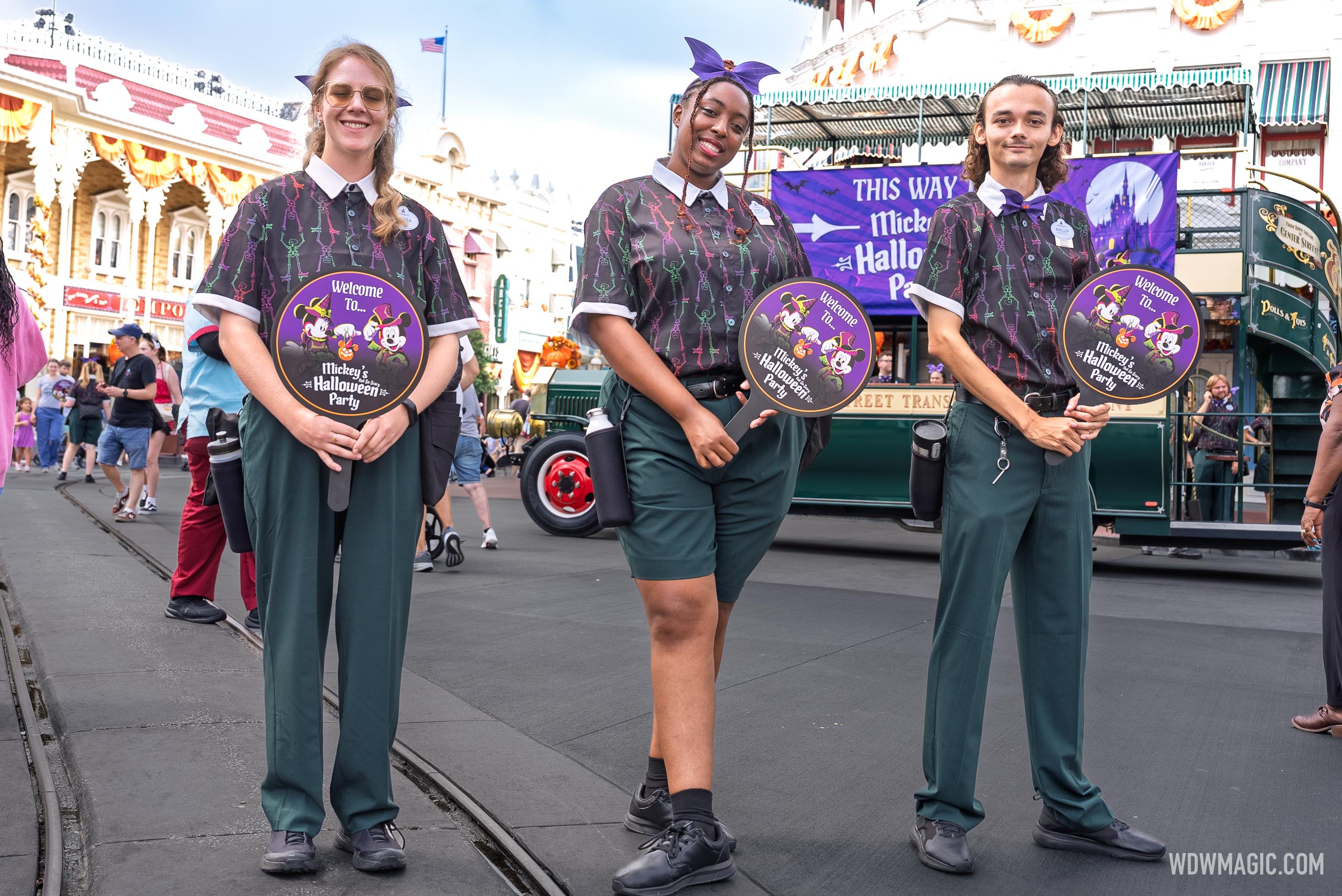 Mickey's Not-So-Scary Halloween Party 2026: First Look at the New Cast ...