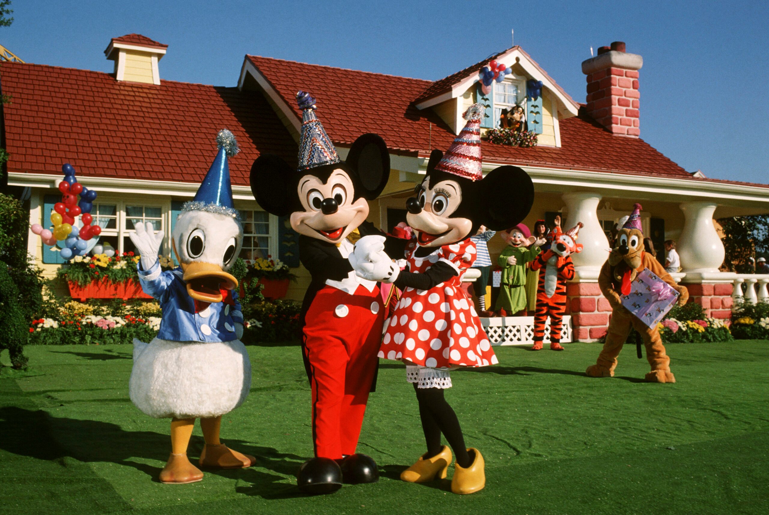 ワールドミュージック Disney Parks &amp; Resorts Music Collections 2025年最新】disney parks & resorts musicの人気アイテム