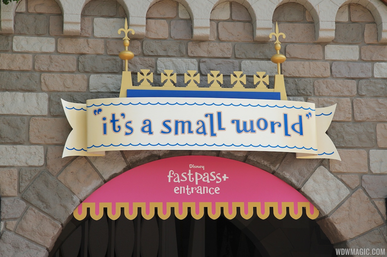 FASTPASS+ signage and kiosk - Photo 2 of 4