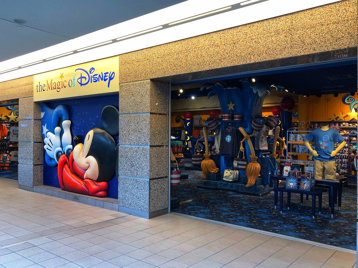 the Magic of Disney store now closed at Orlando