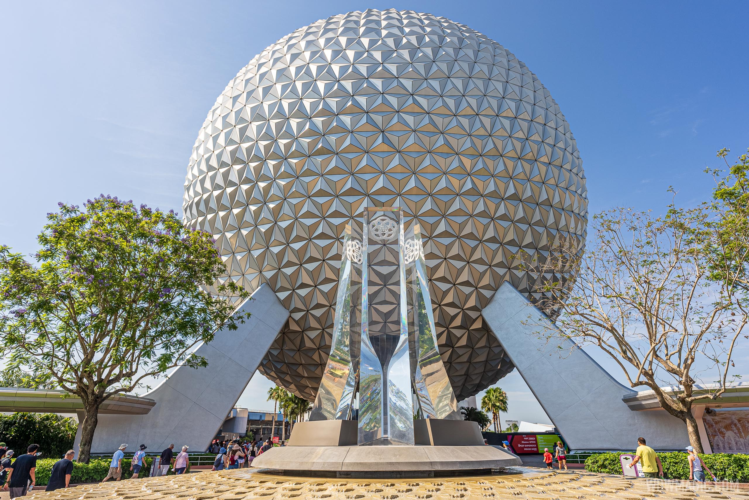 Walt Disney World loses attendance to Universal Orlando according to the 2021 TEA/AECOM Theme Index