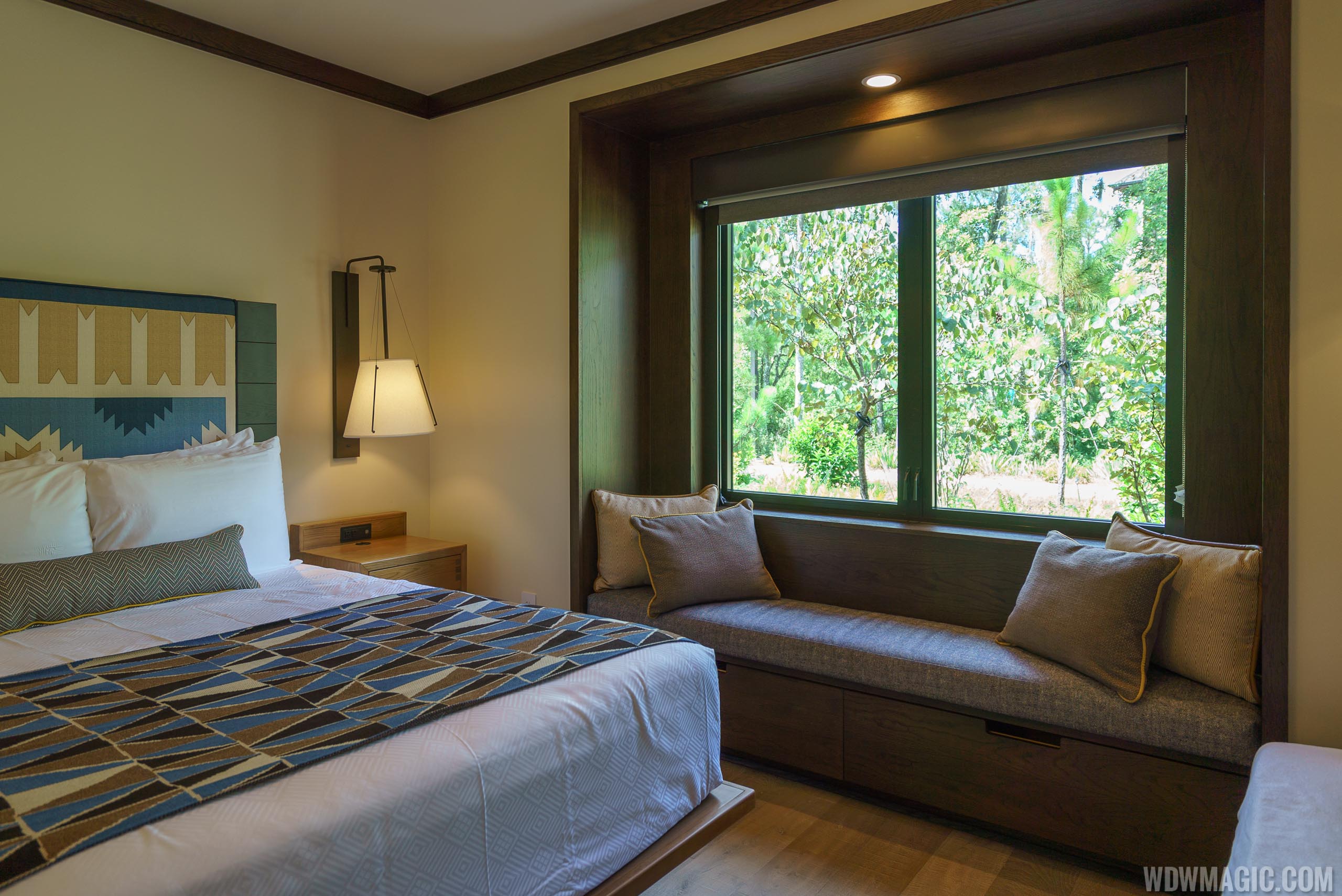 Tour of Copper Creek Villas and Cabins at Disney's Wilderness Lodge Photo 22 of 71