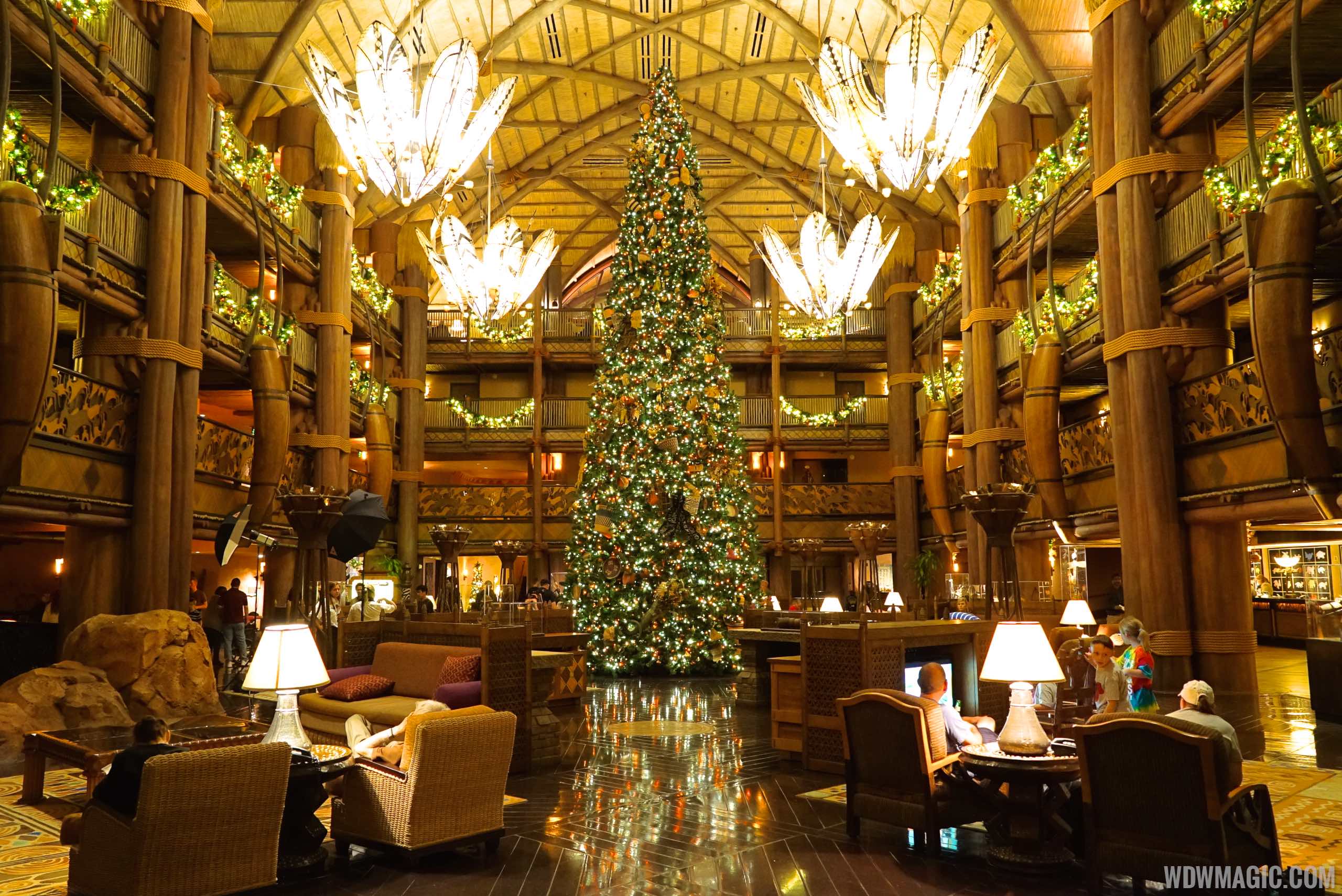 2014 Animal Kingdom Lodge Holiday Decorations Photo 6 Of 9