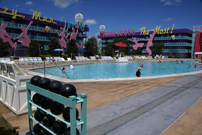 Disney S Pop Century Resort