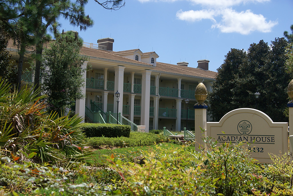 magnolia bend grounds and buildings photo 1 of 28