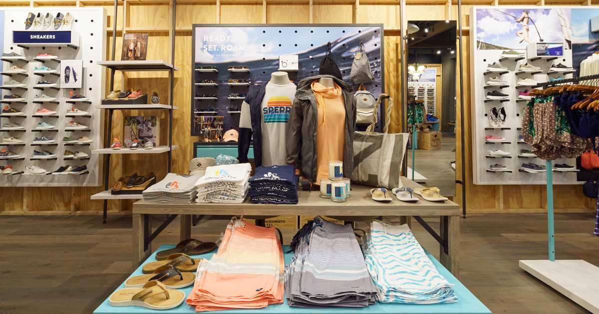 Sperry shop disney springs
