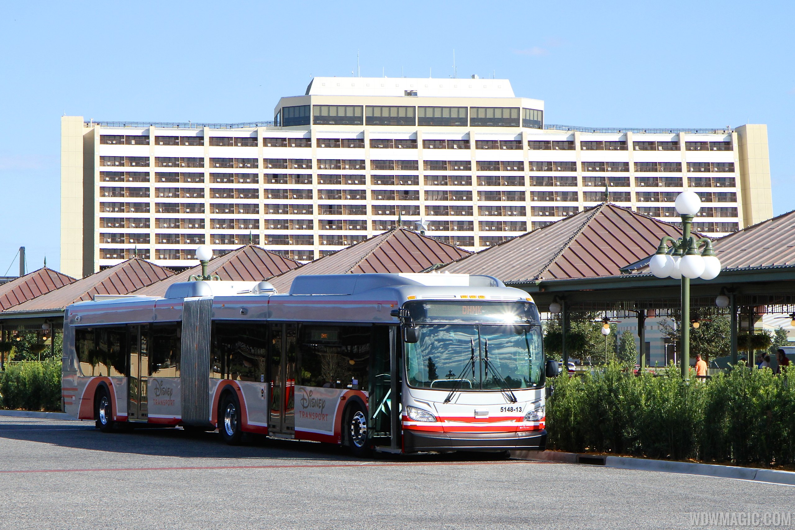 Extemded Bus Articulated extended-length busses - Photo 1 of 5