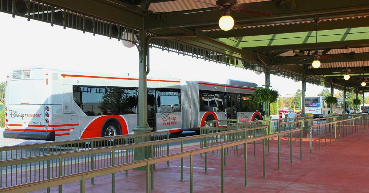 Articulated extended-length busses - Photo 5 of 5