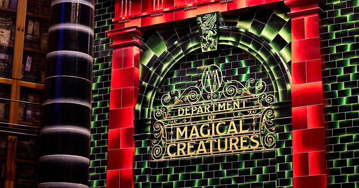 The Wizarding World of Harry Potter – Ministry of Magic Ride Scenes ...