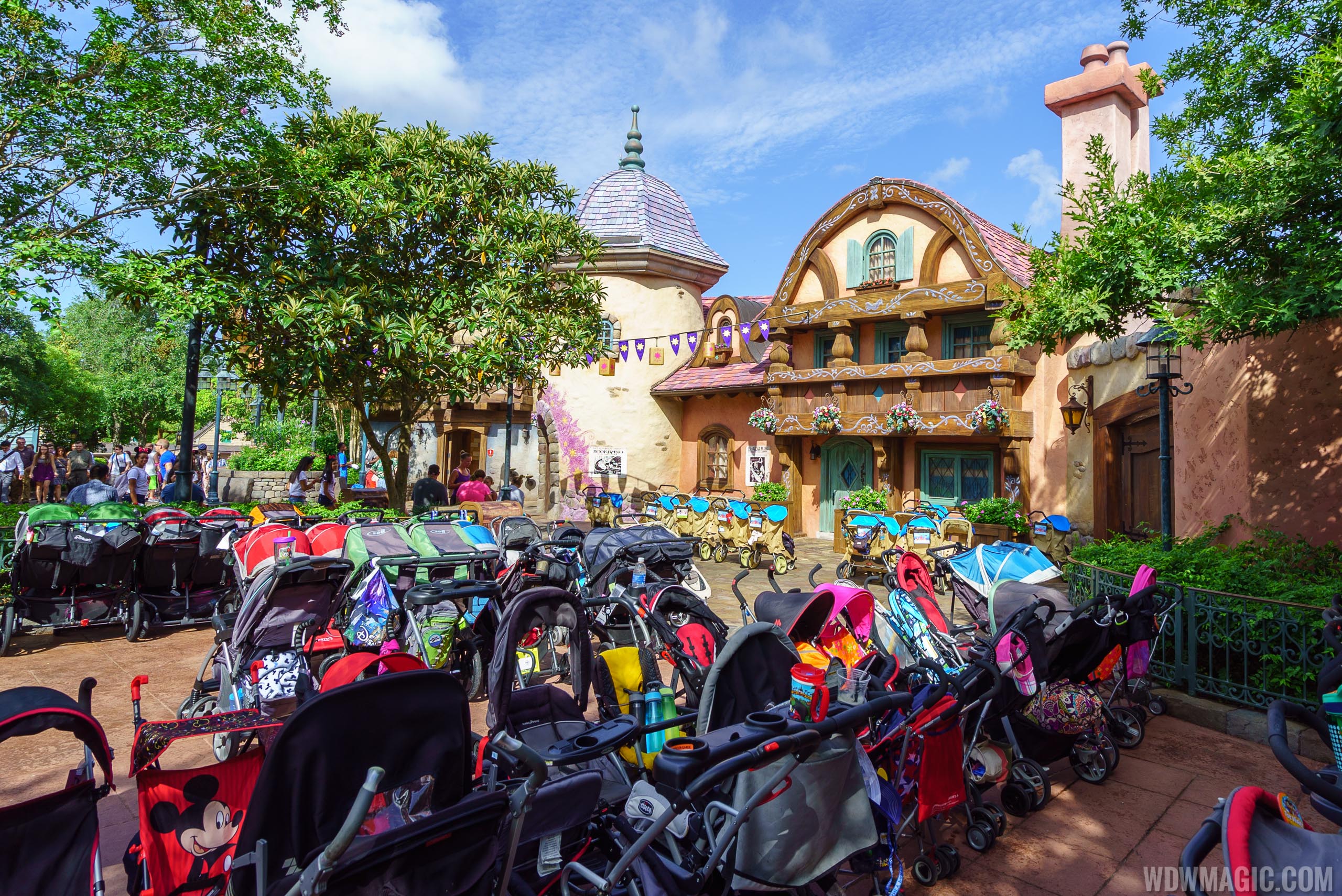 How To Properly Use A Stroller In Walt Disney World